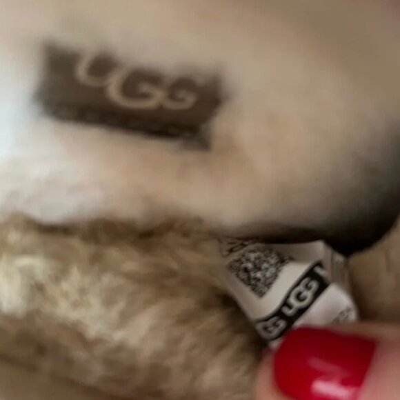 UGG Cream Platform Slip-Ons - Picture 4 of 6